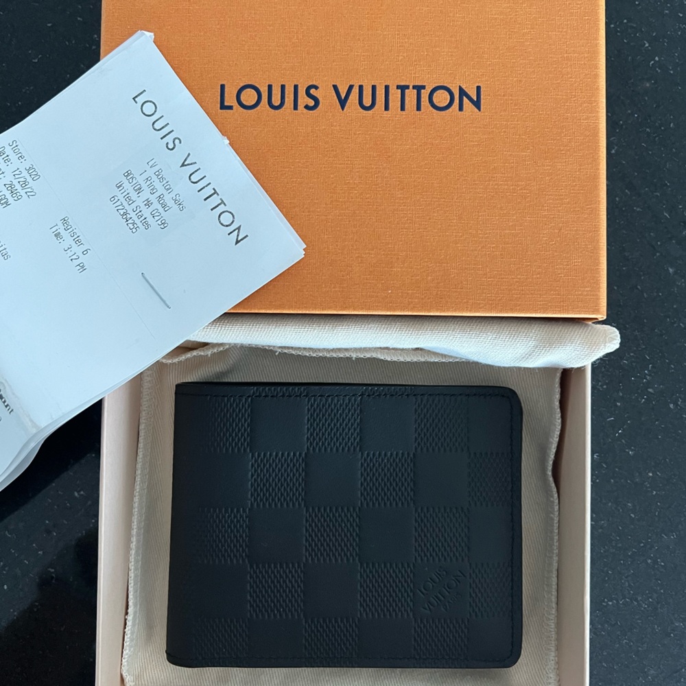 Louis Vuitton Slender Wallet in Damier Leather
